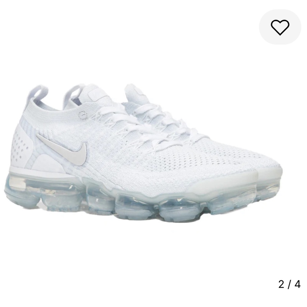 Nike Air VaporMax Flyknit 2 in White and Gray